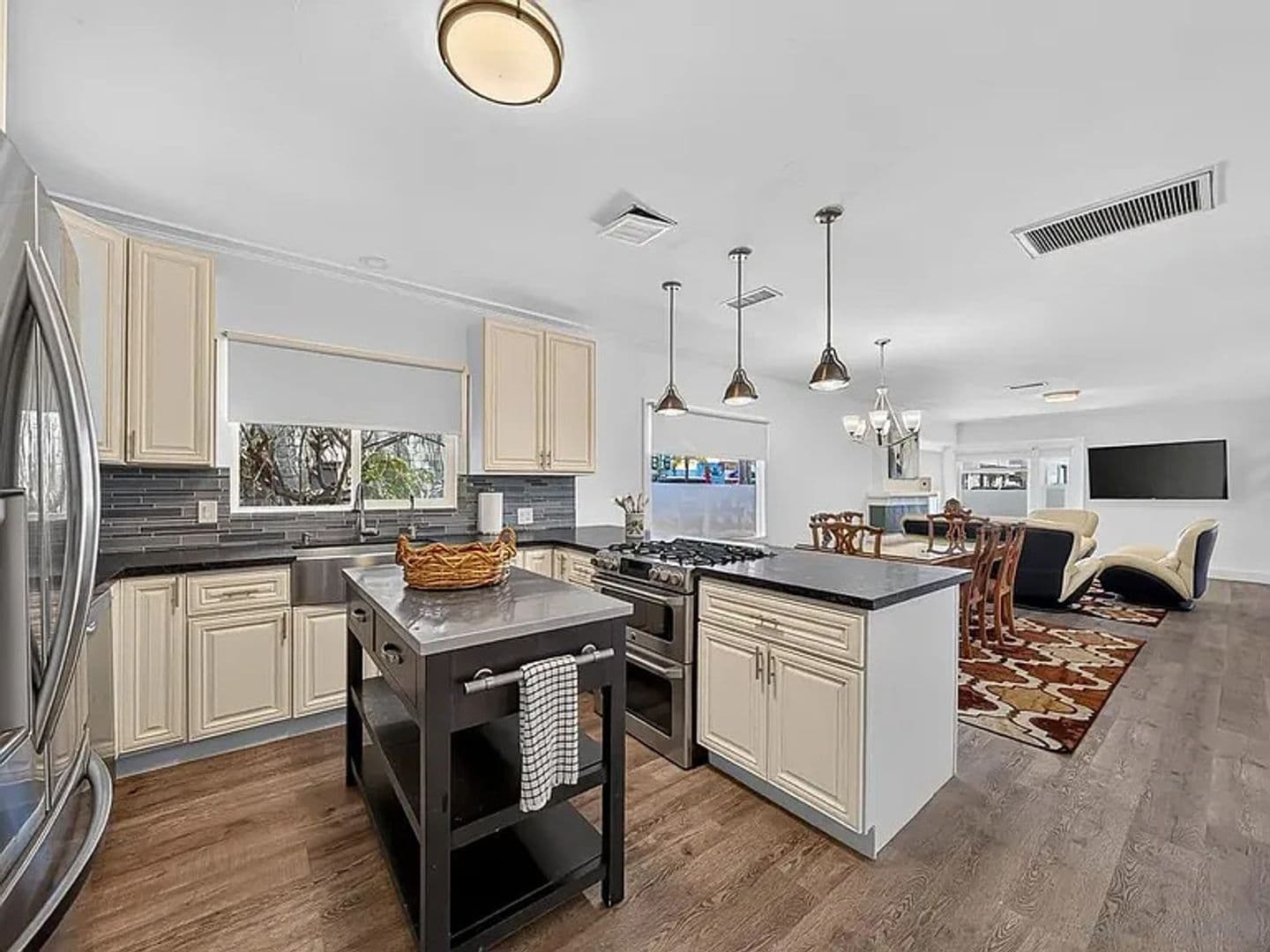 San Diego Apartment: 3852-56 1st Ave