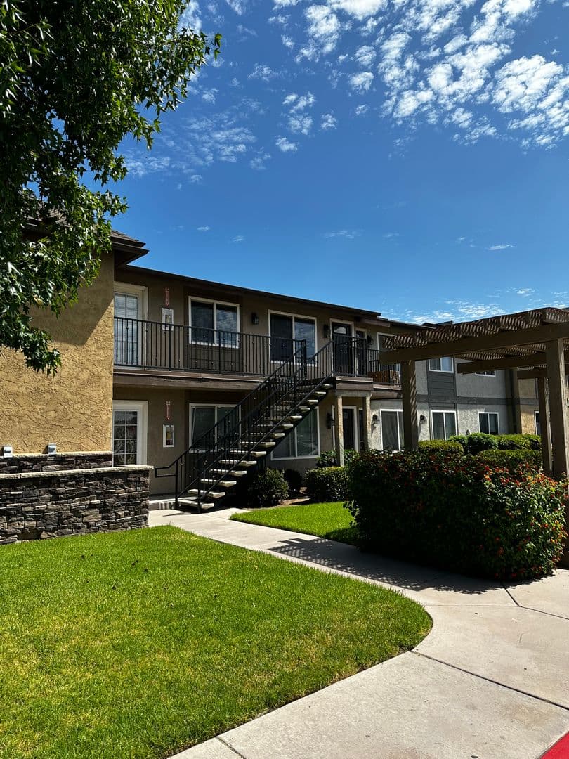 El Cajon Apartment: 1440 Oakdale #18