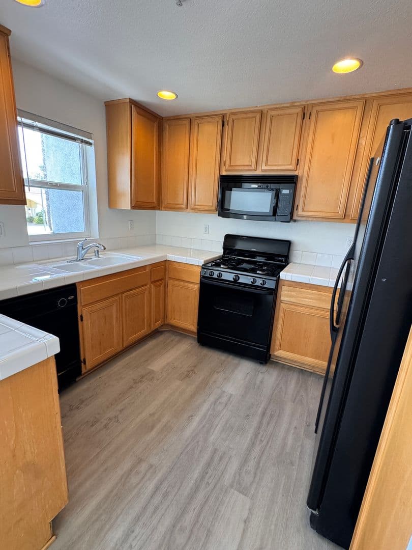 Chula Vista Apartment: 730-734 Broadway