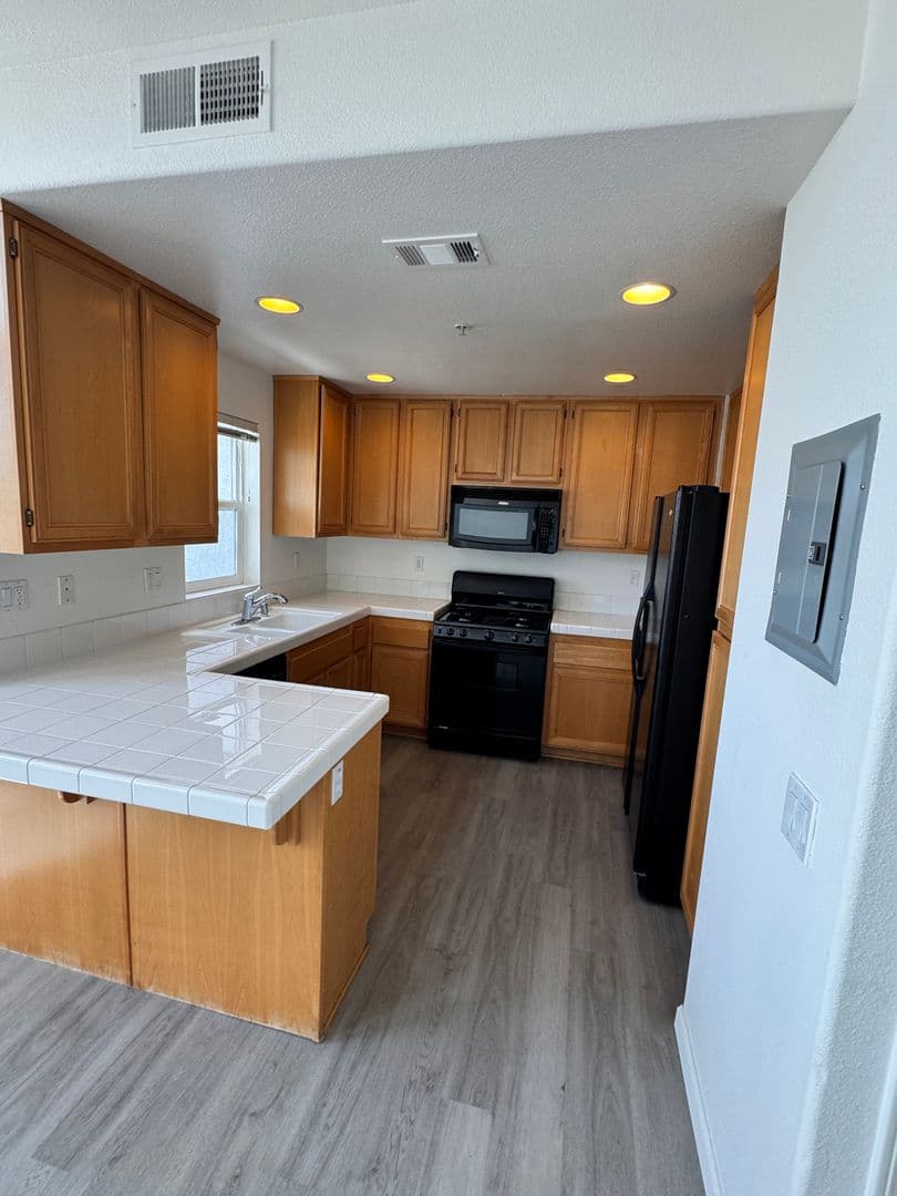 Chula Vista Apartment: 730-734 Broadway