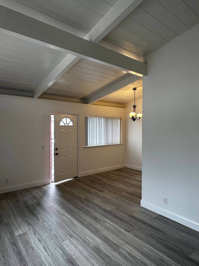 San Mateo Apartment: 410 Monte Diablo Avenue