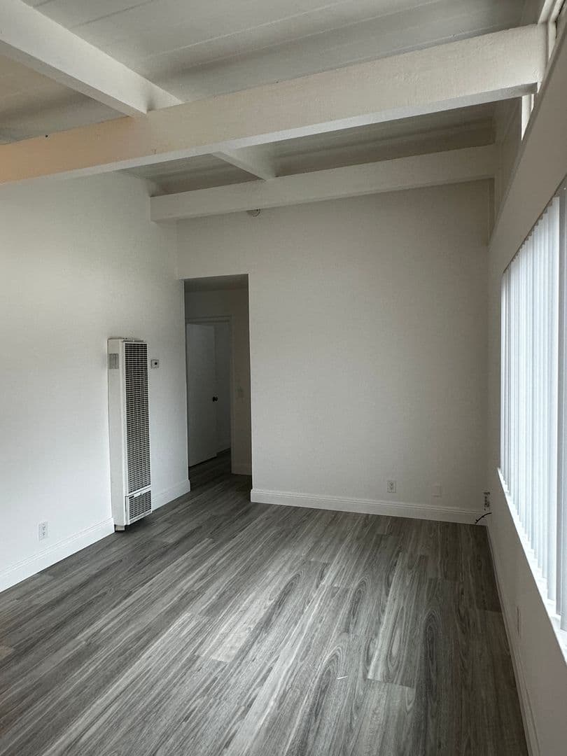 San Mateo Apartment: 410 Monte Diablo Avenue