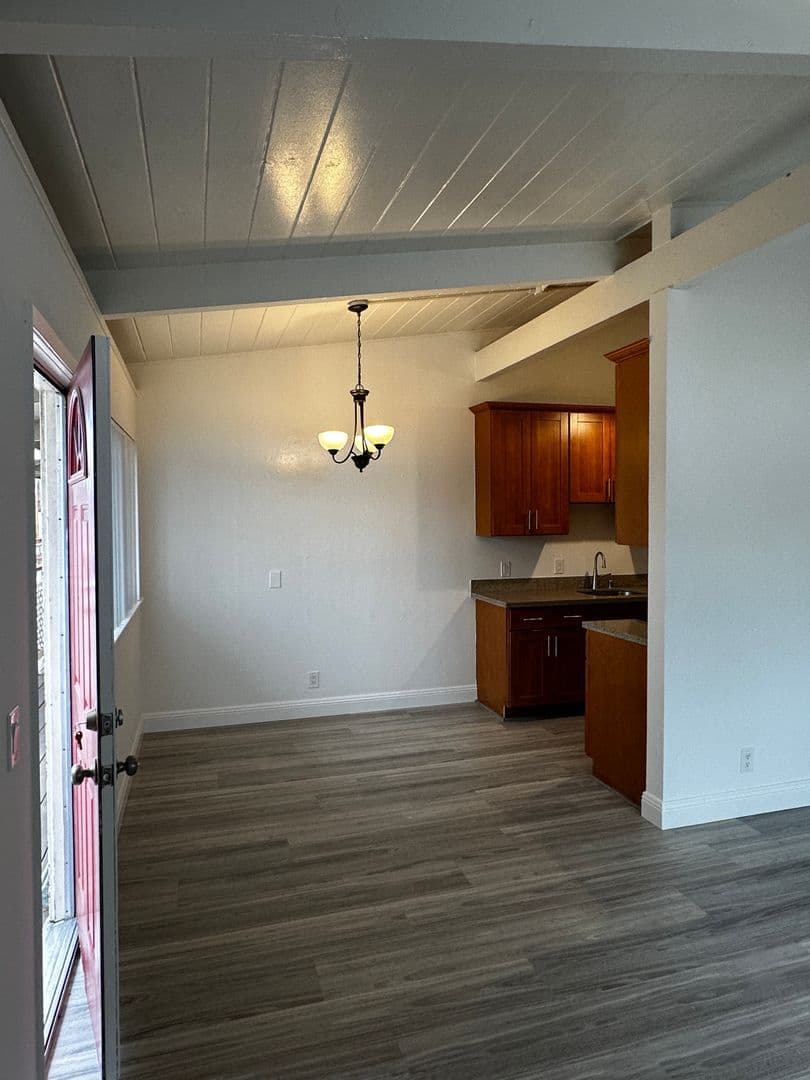 San Mateo Apartment: 410 Monte Diablo Avenue