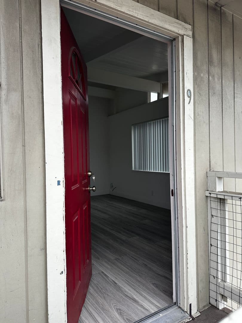 San Mateo Apartment: 410 Monte Diablo Avenue