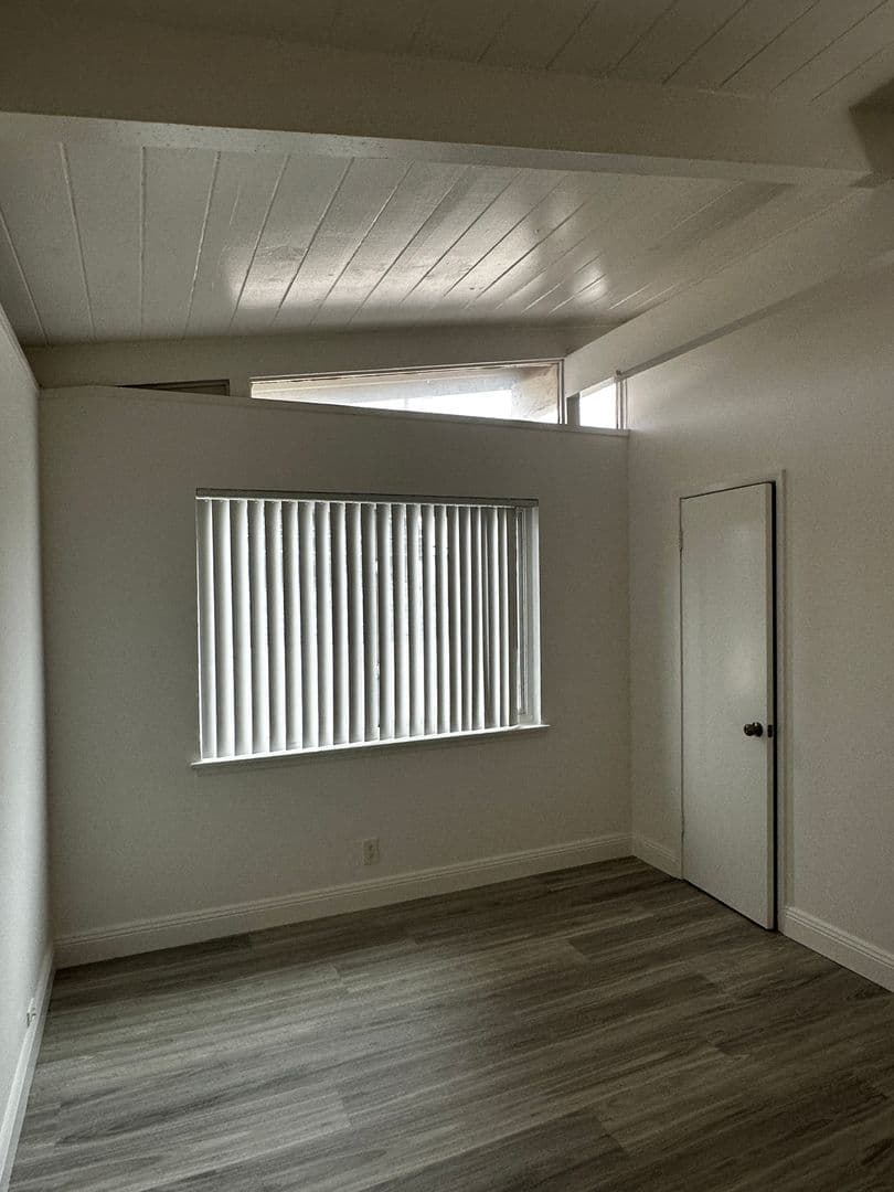 San Mateo Apartment: 410 Monte Diablo Avenue
