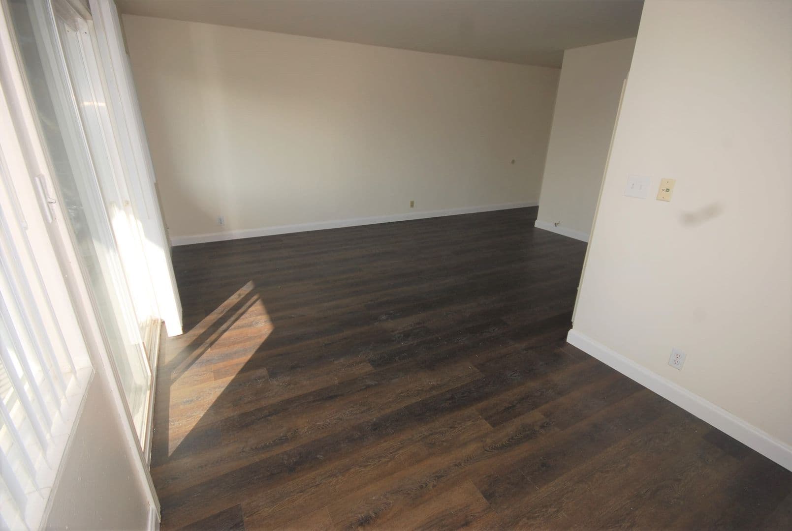San Mateo Apartment: 906 E. 4th Avenue