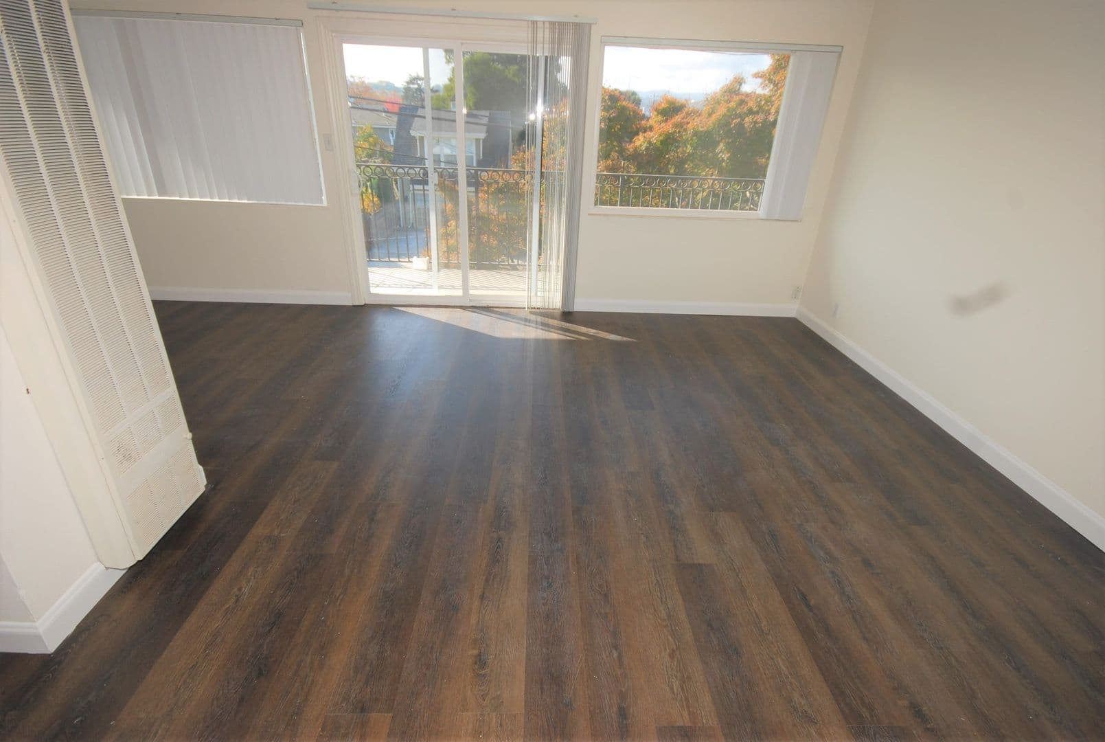 San Mateo Apartment: 906 E. 4th Avenue