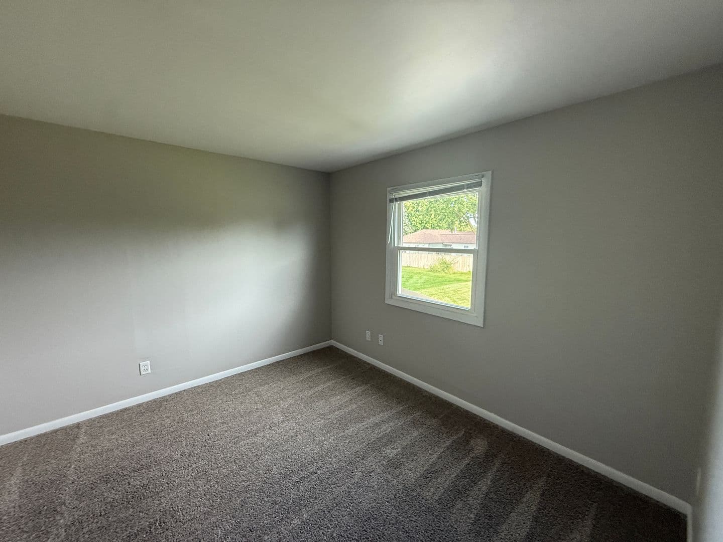 Fort Wayne House: 9612 Aboite Center Rd