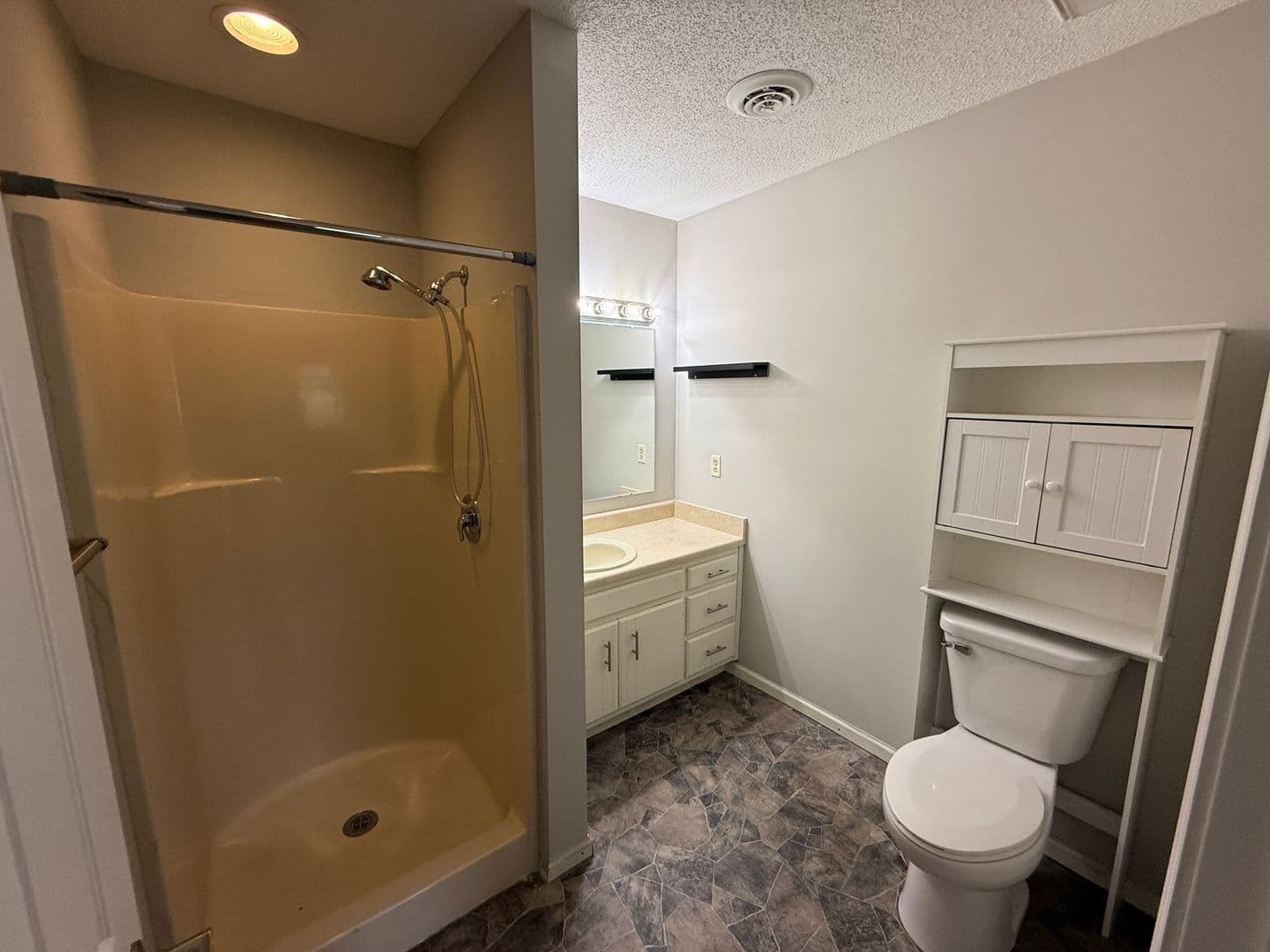 Fort Wayne House: 6328 Neighbor Dr.