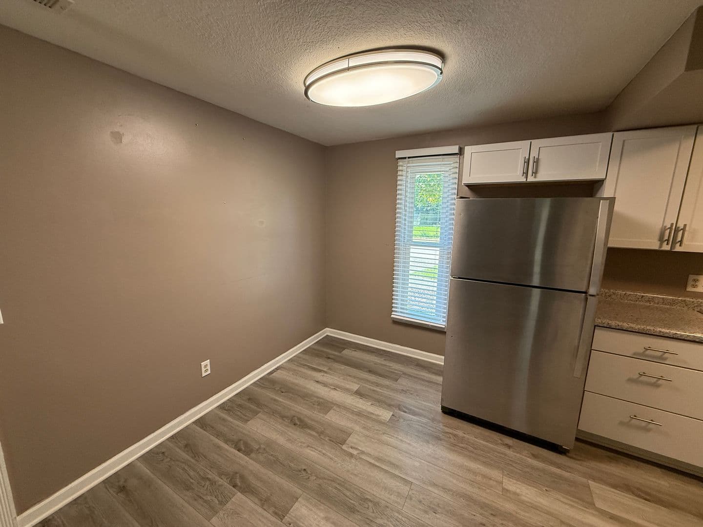 Fort Wayne House: 4734 Queensbury Dr.