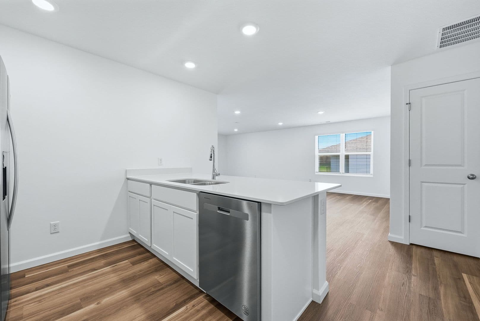 Fort Wayne Apartment: 3782 Thunderhawk Pass