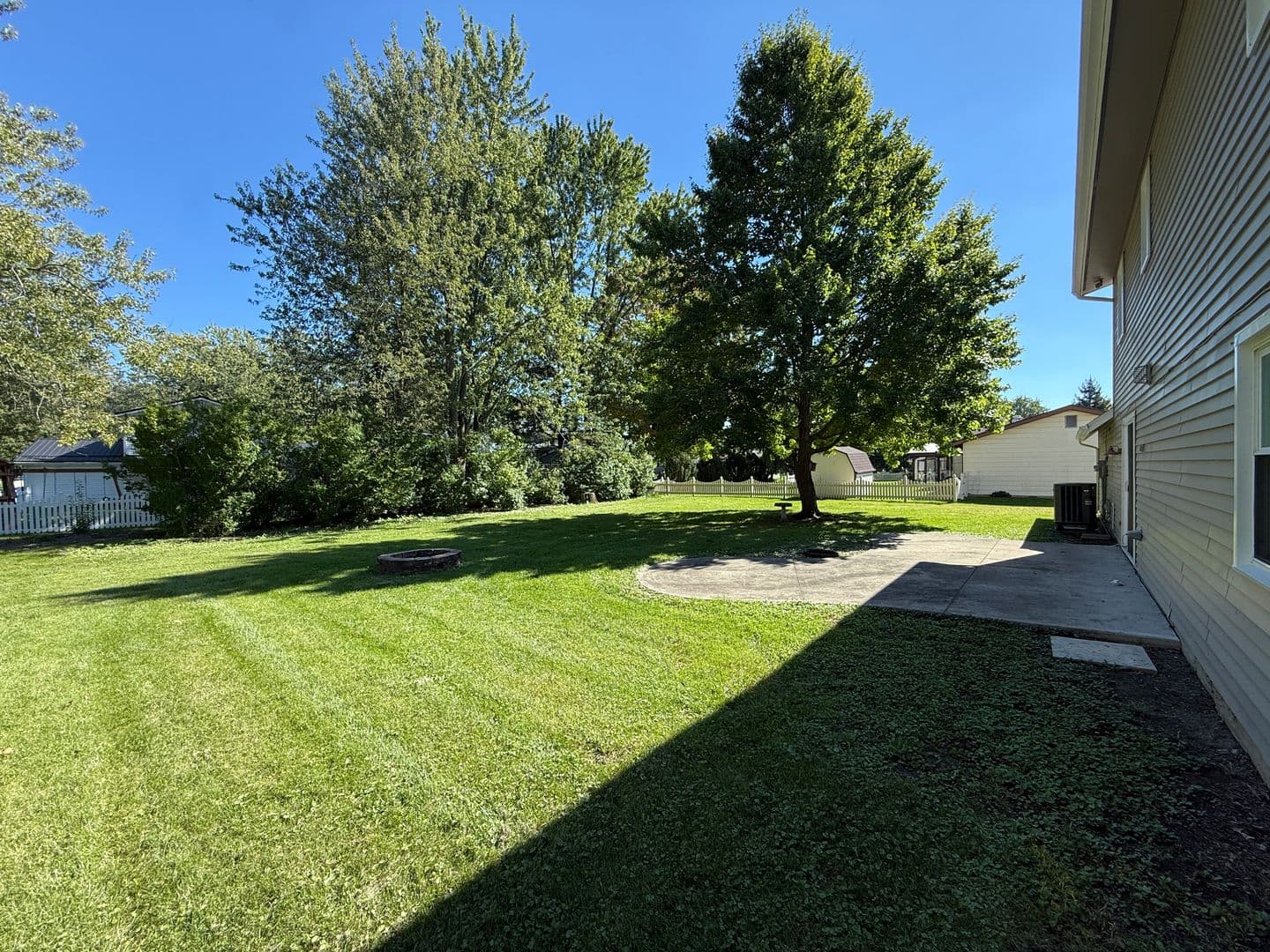 Fort Wayne House: 4734 Queensbury Dr.