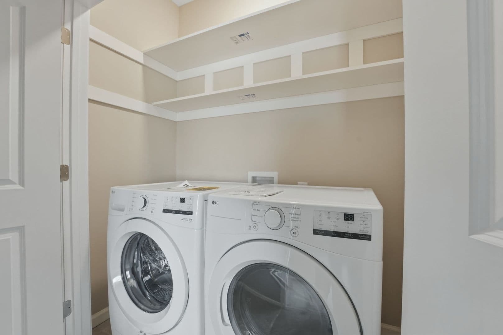 Fort Wayne Apartment: 2890 Getz Road