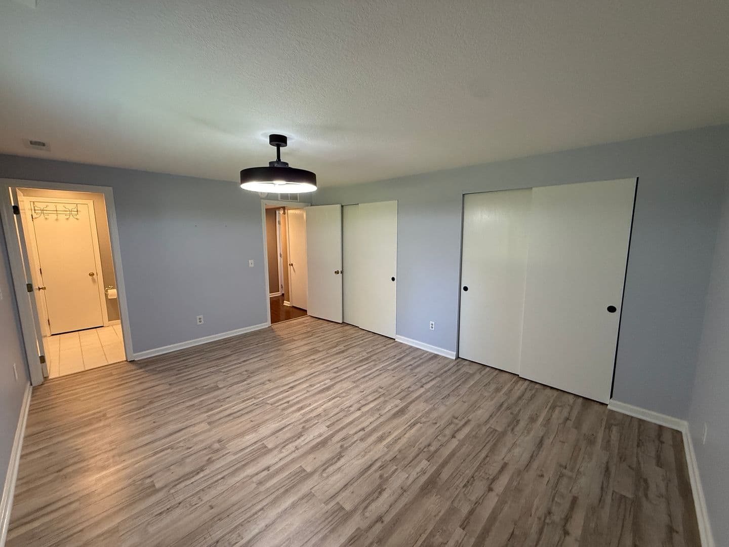 Fort Wayne House: 4734 Queensbury Dr.