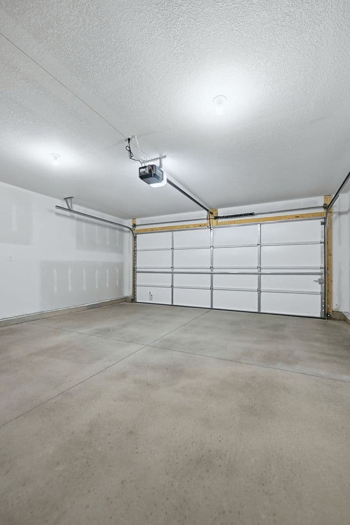 Fort Wayne Apartment: 3782 Thunderhawk Pass
