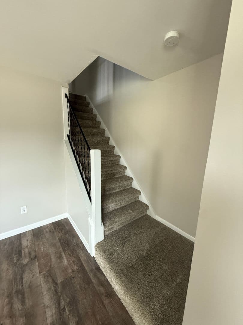 Fort Wayne House: 9612 Aboite Center Rd