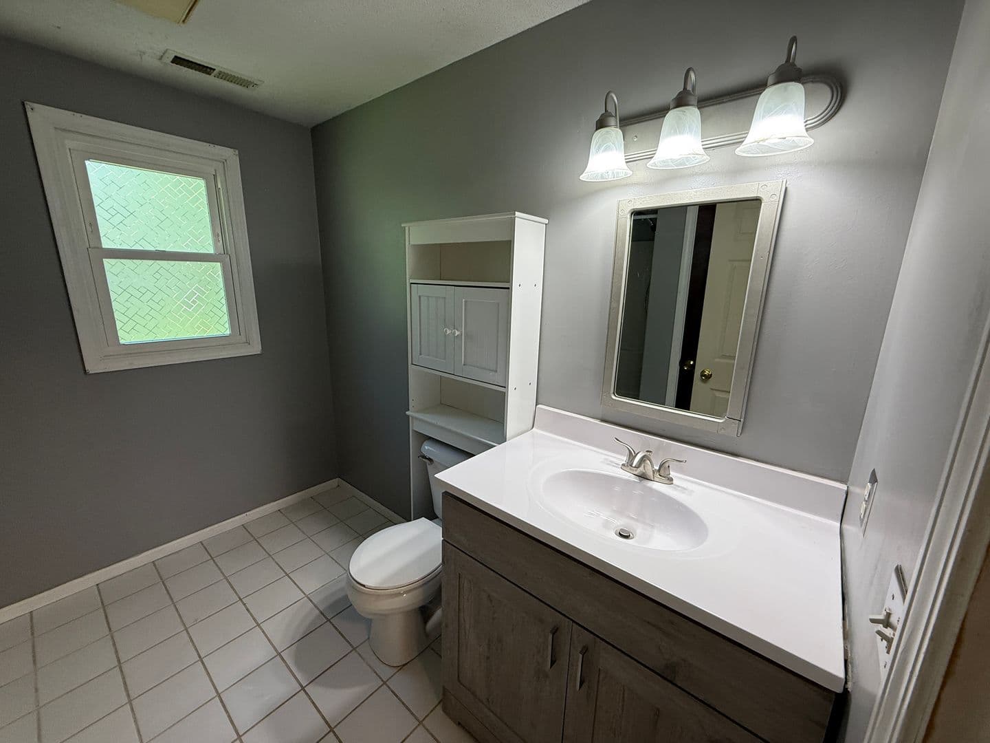 Fort Wayne House: 4734 Queensbury Dr.