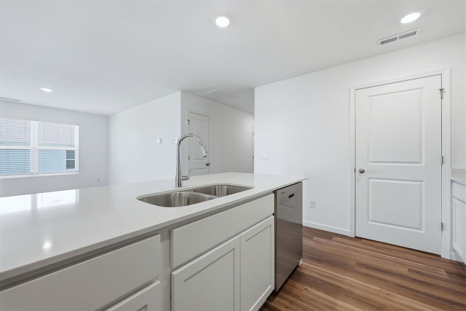 Fort Wayne Apartment: 3782 Thunderhawk Pass