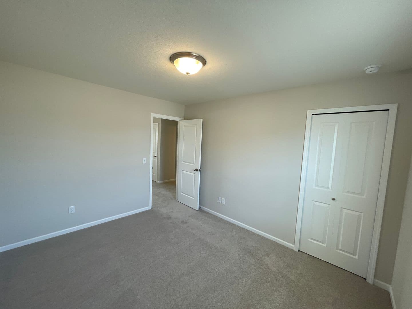 Fort Wayne Townhome: 14703-14784 Gul Street