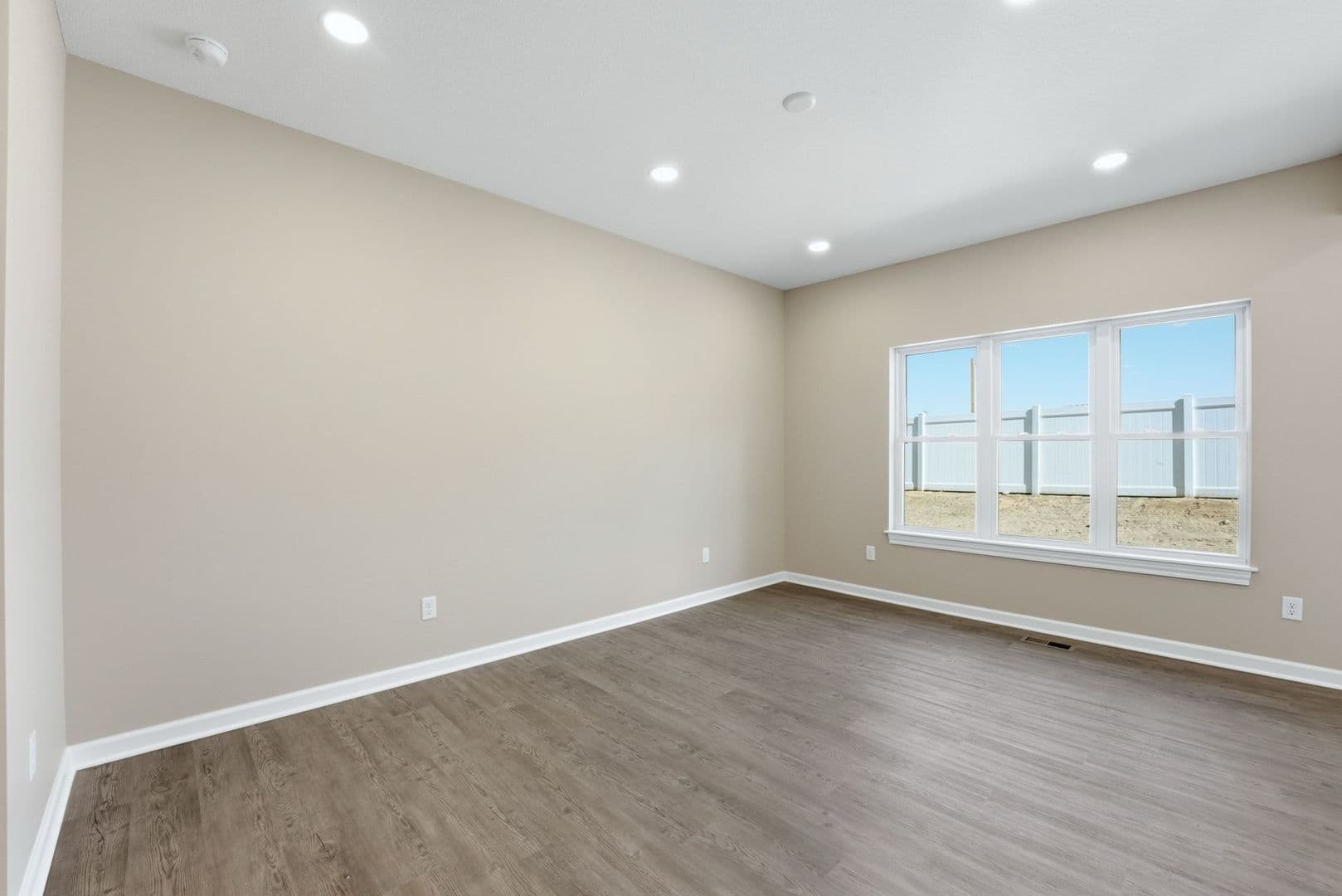 Fort Wayne Apartment: 2890 Getz Road