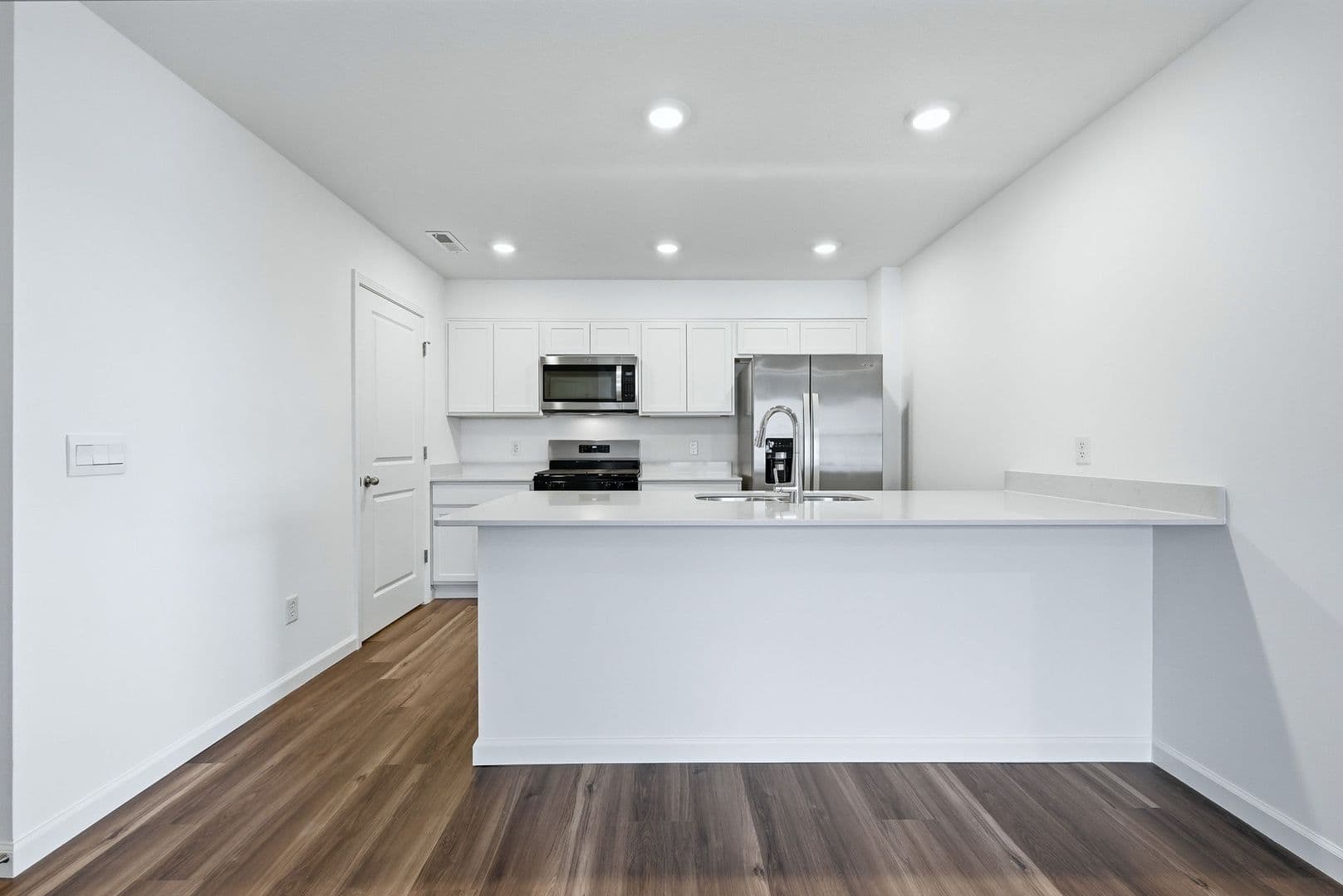 Fort Wayne Apartment: 3782 Thunderhawk Pass