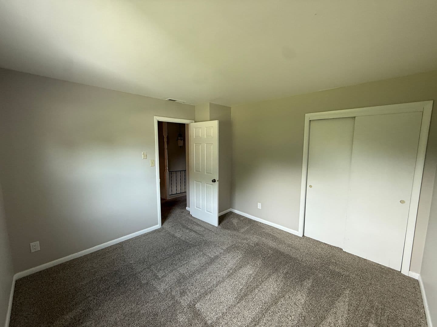 Fort Wayne House: 9612 Aboite Center Rd