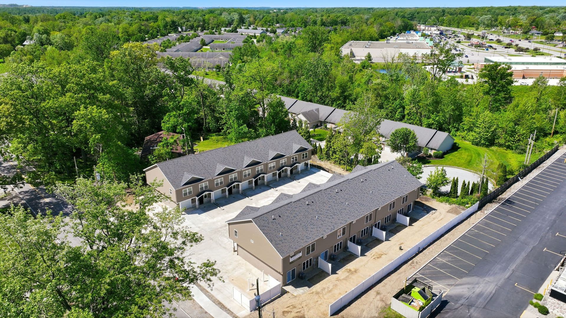 Fort Wayne Apartment: 2890 Getz Road