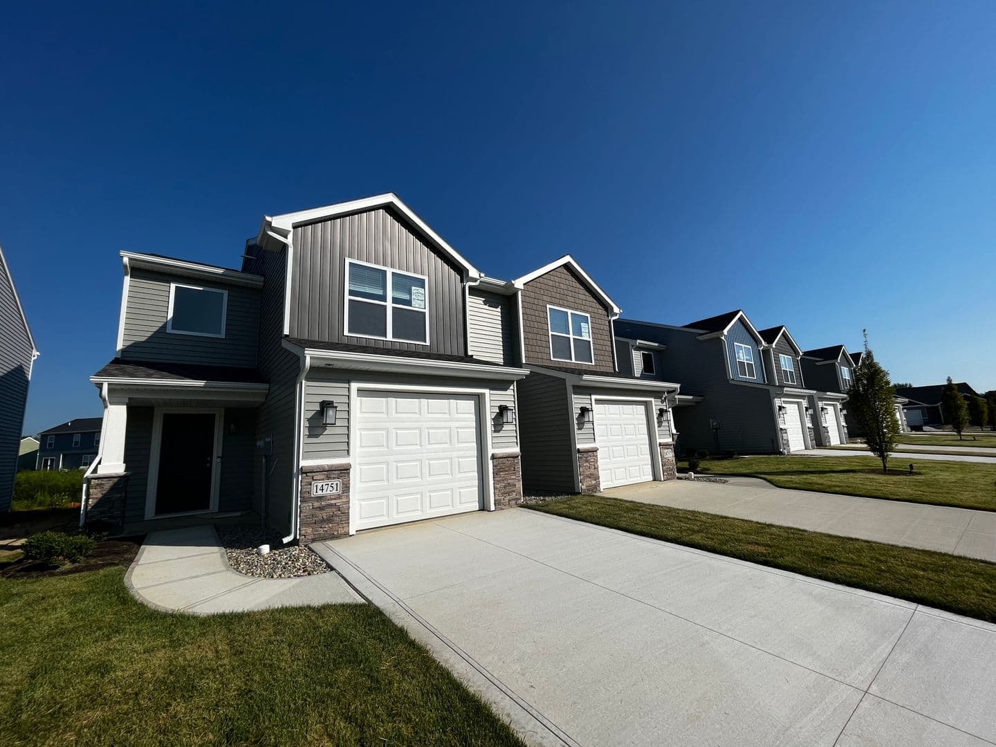 Fort Wayne Townhome: 14703-14784 Gul Street