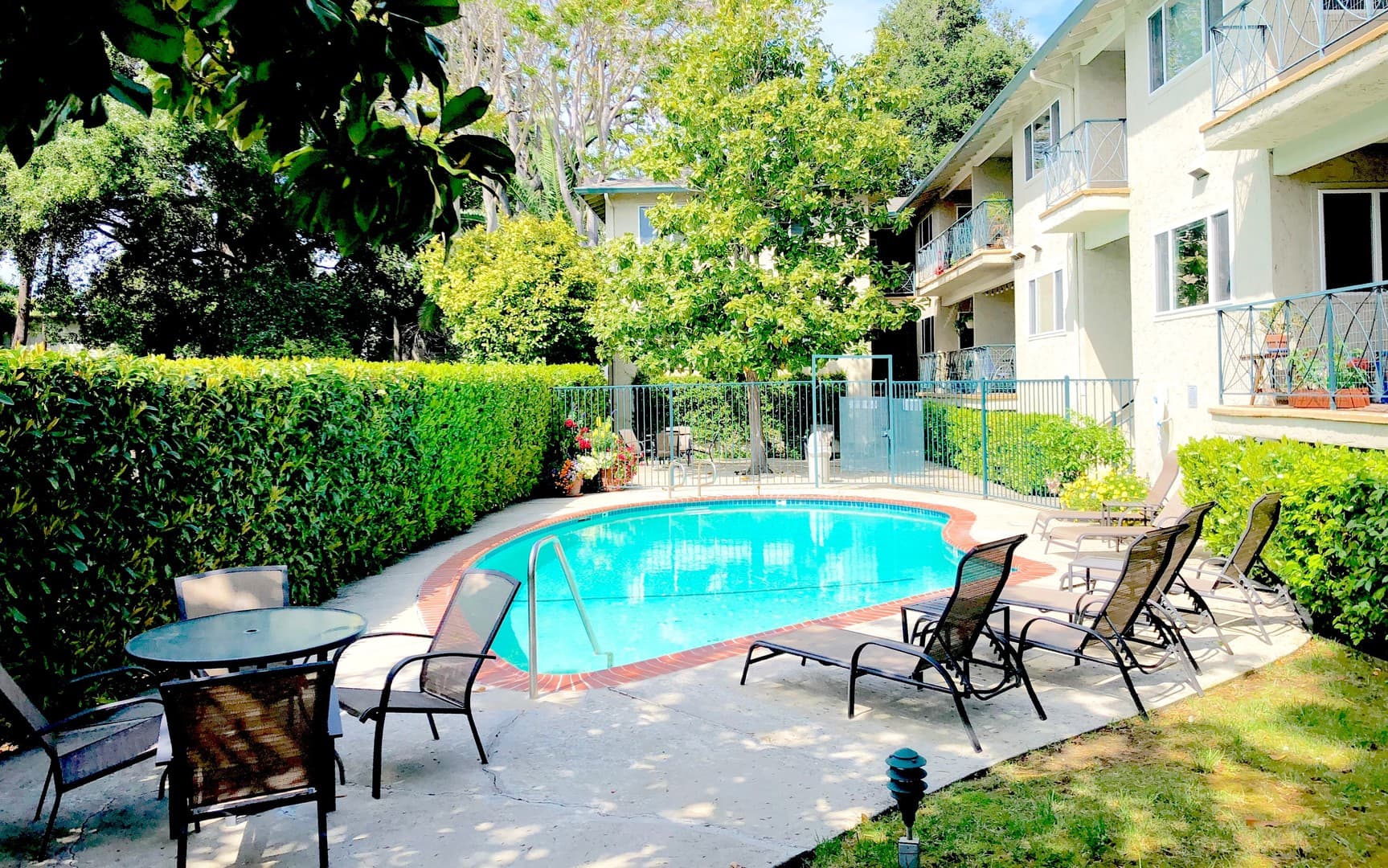 Menlo Park Apartment: 1010 Noel Drive