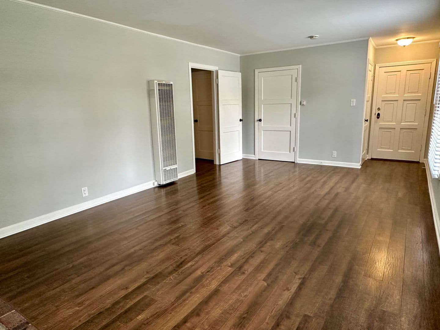 Burlingame Apartment: 1445 Bellevue Avenue