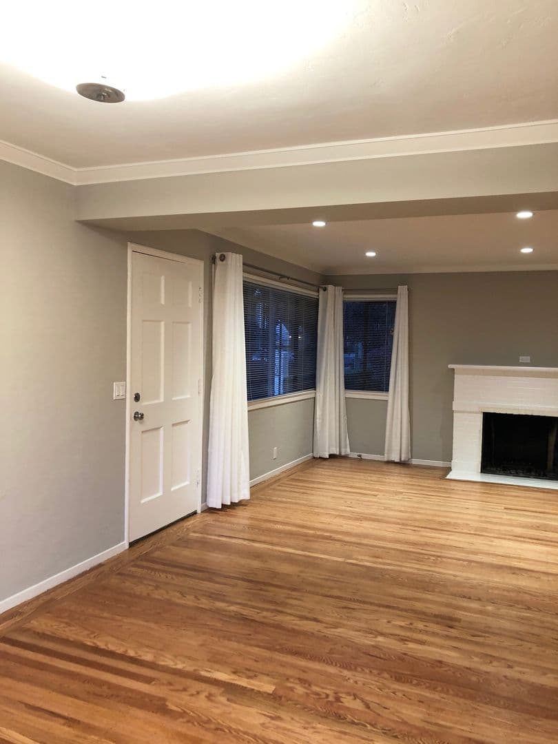 Menlo Park Apartment: 1041 Laurel Street