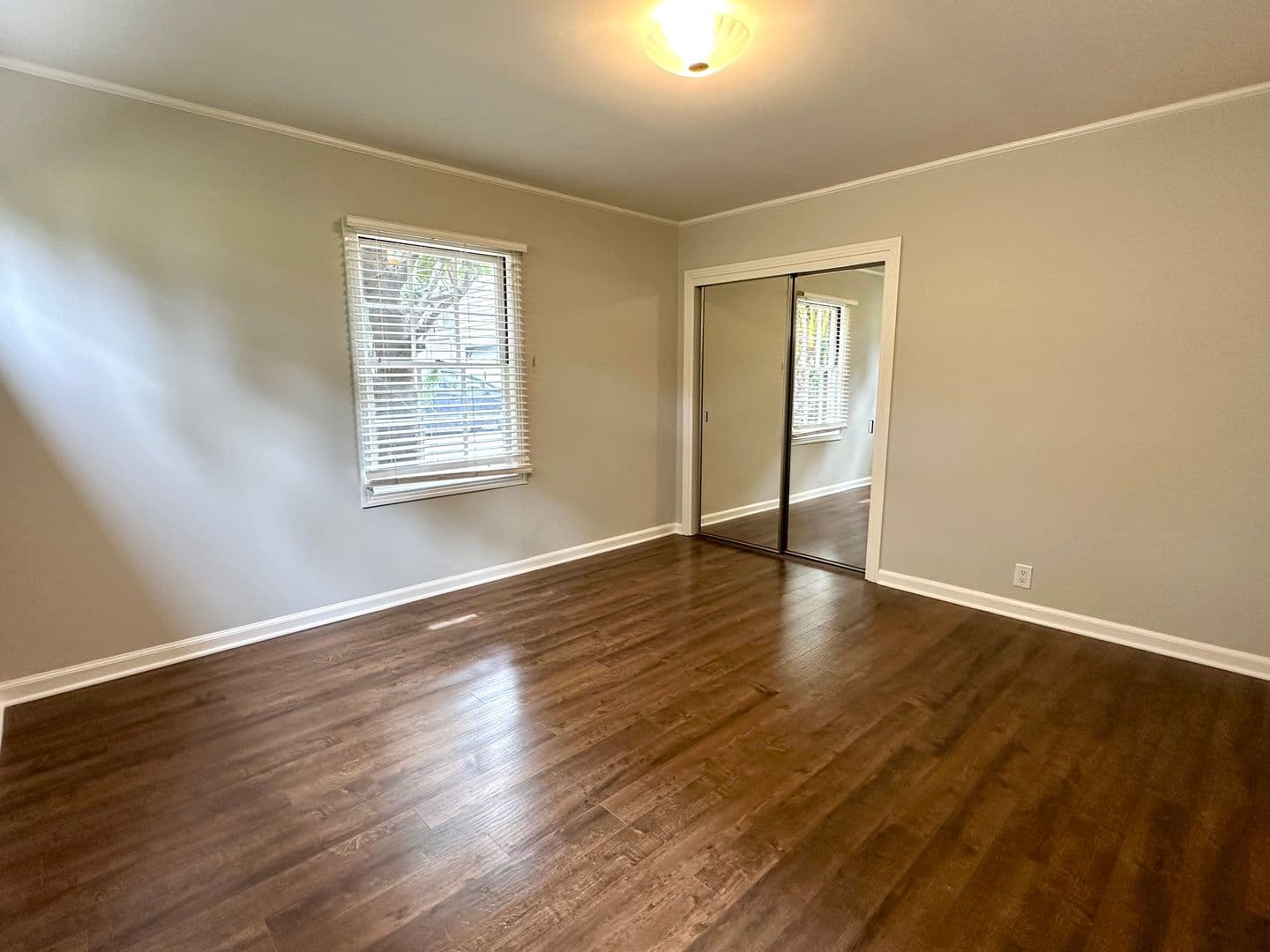 Burlingame Apartment: 1445 Bellevue Avenue