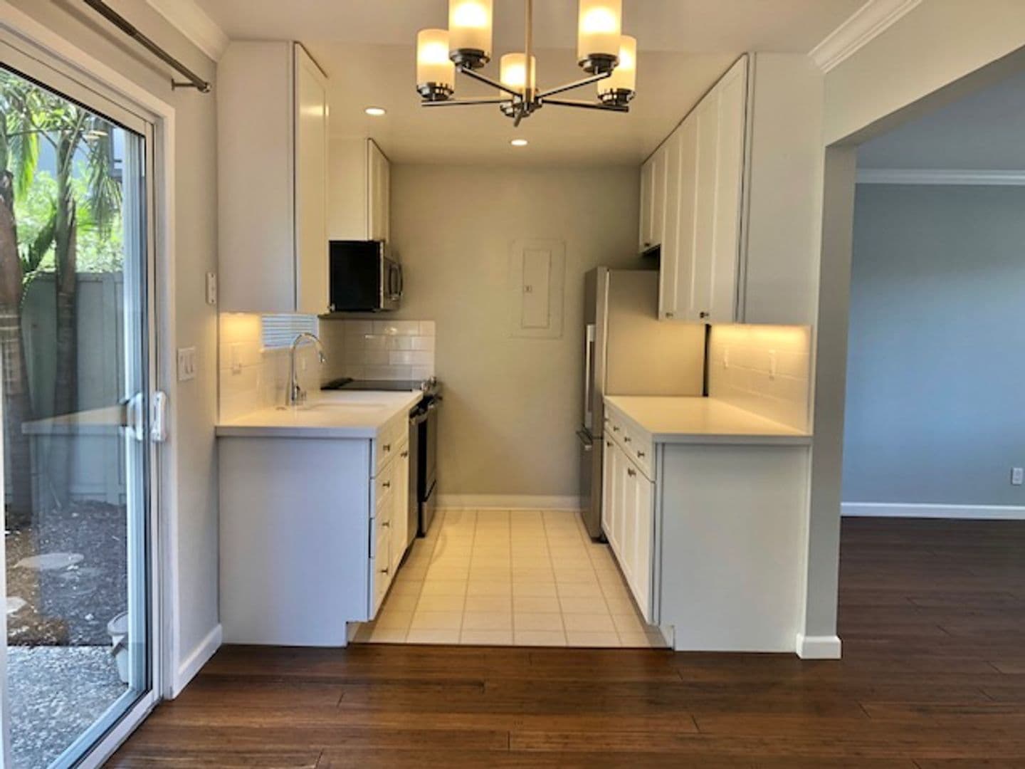 Sunnyvale Apartment: 1674 Hollenbeck Avenue