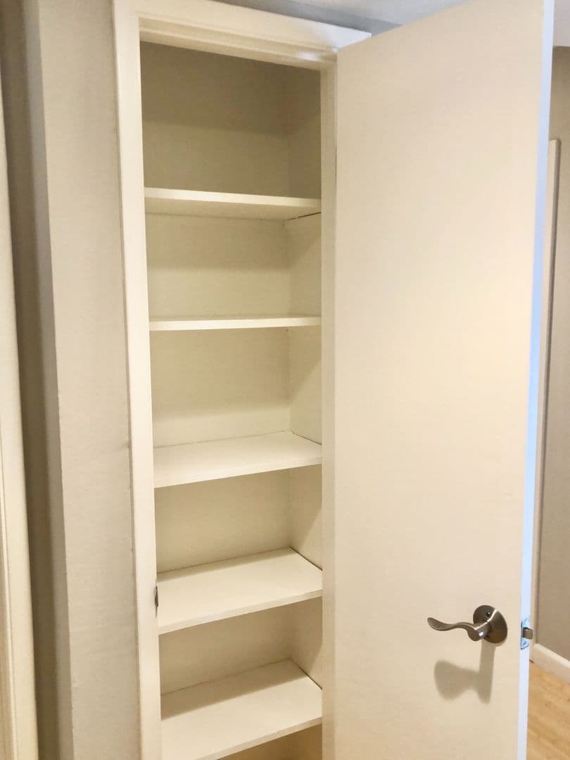 Menlo Park Apartment: 1010 Noel Drive