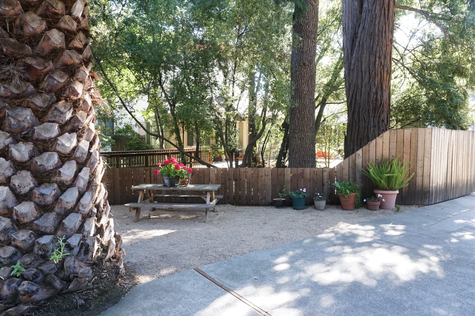 Burlingame Apartment: 1445 Bellevue Avenue