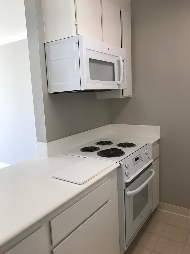 Mountain View Apartment: 2645 California Street