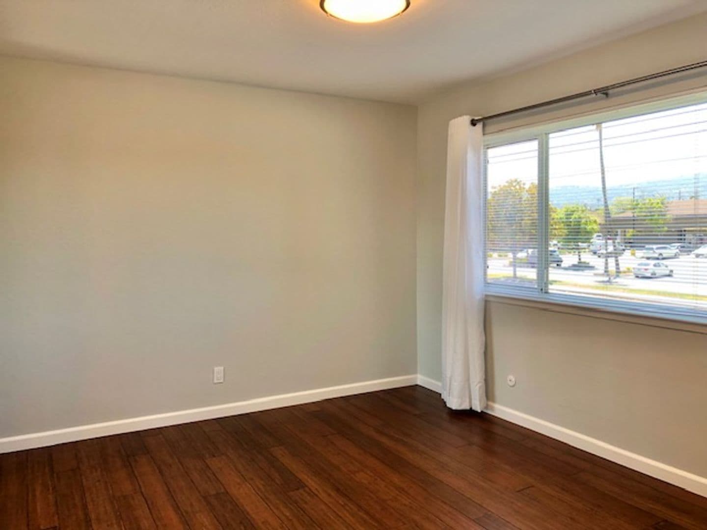 Sunnyvale Apartment: 1674 Hollenbeck Avenue