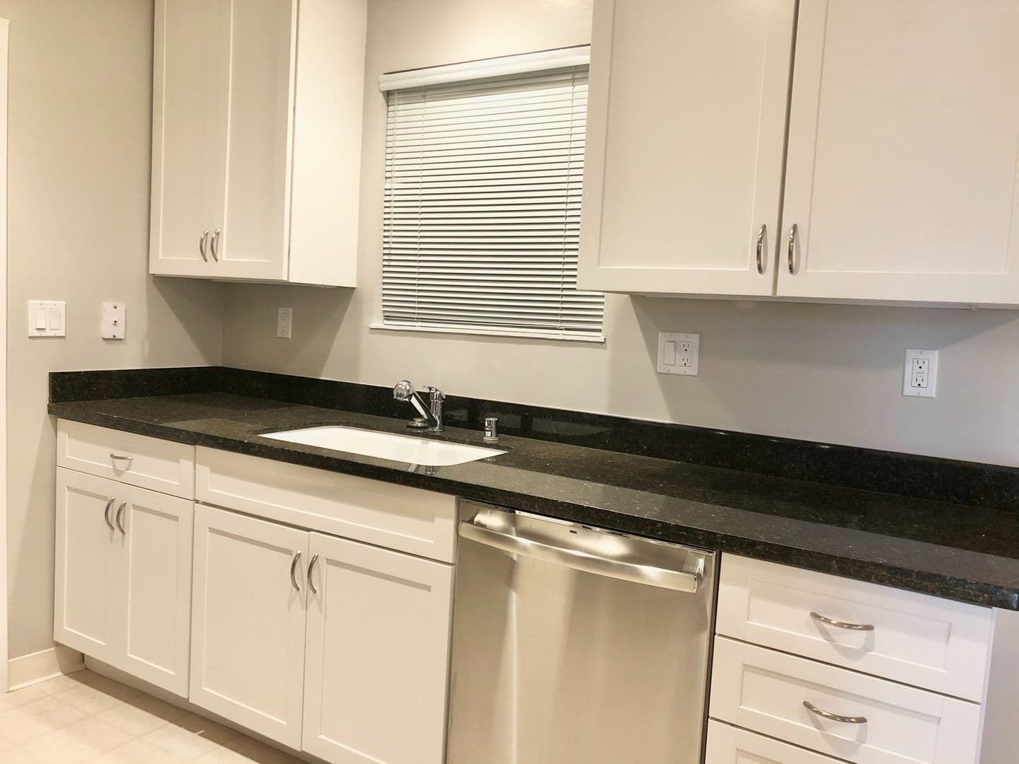 Menlo Park Apartment: 1010 Noel Drive