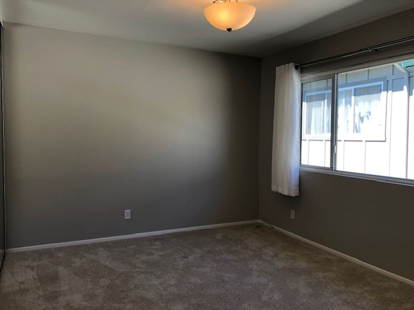 Sunnyvale Apartment: 1674 Hollenbeck Avenue