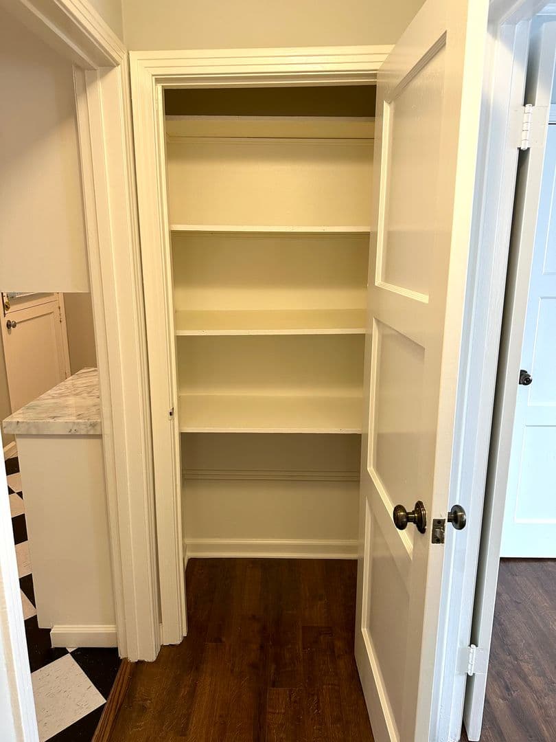 Burlingame Apartment: 1445 Bellevue Avenue