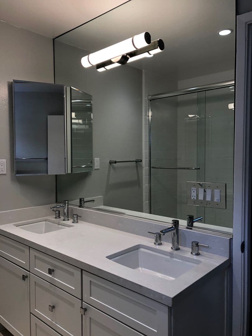 Sunnyvale Apartment: 1674 Hollenbeck Avenue