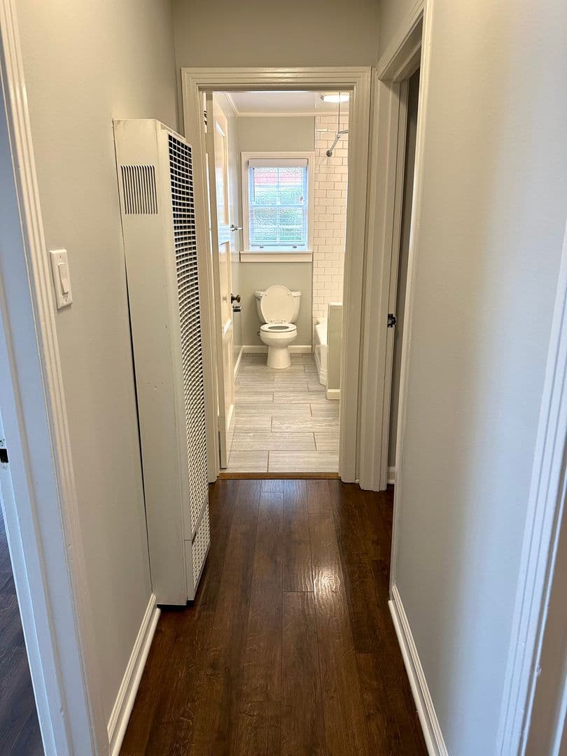 Burlingame Apartment: 1445 Bellevue Avenue