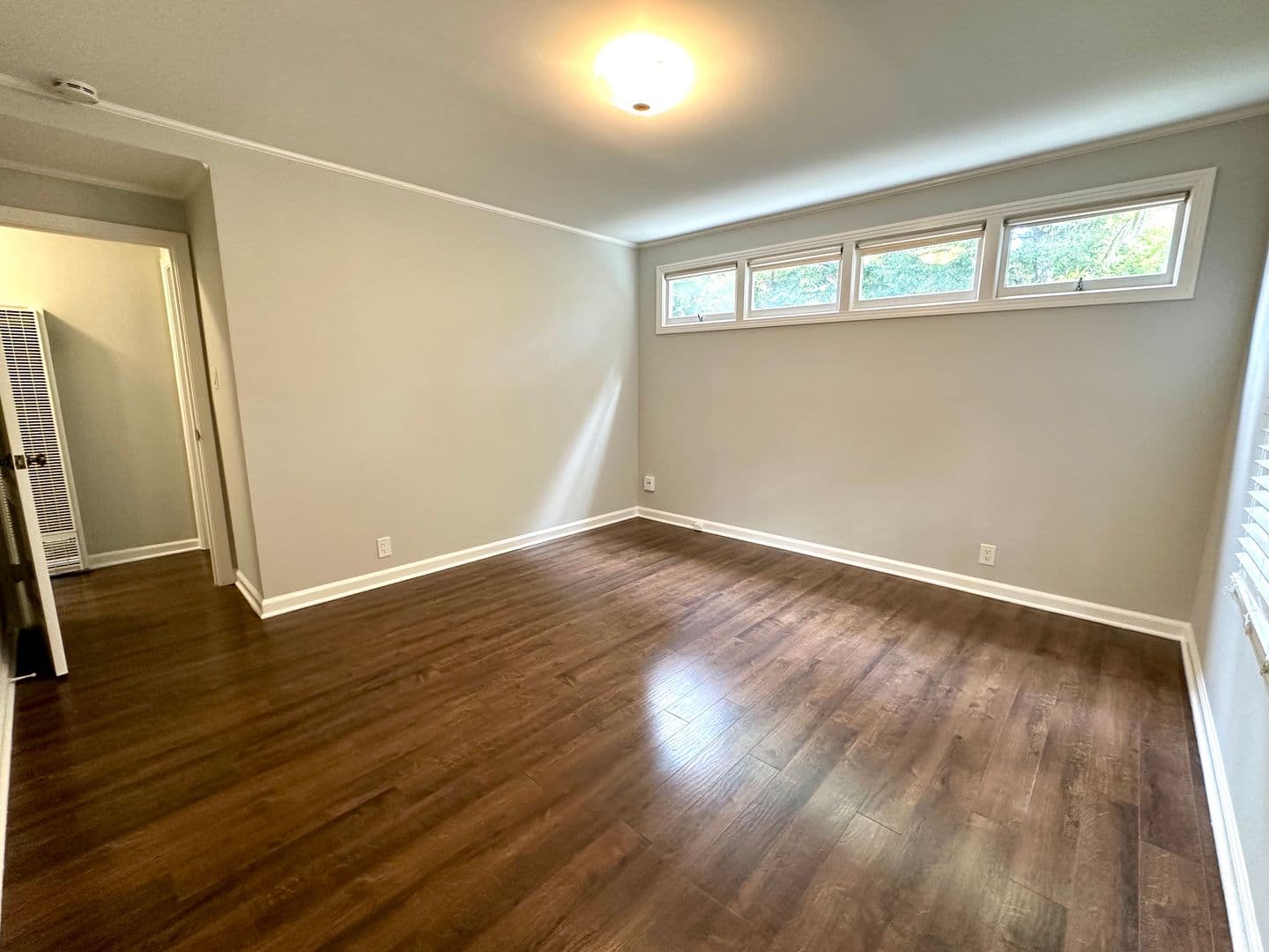 Burlingame Apartment: 1445 Bellevue Avenue