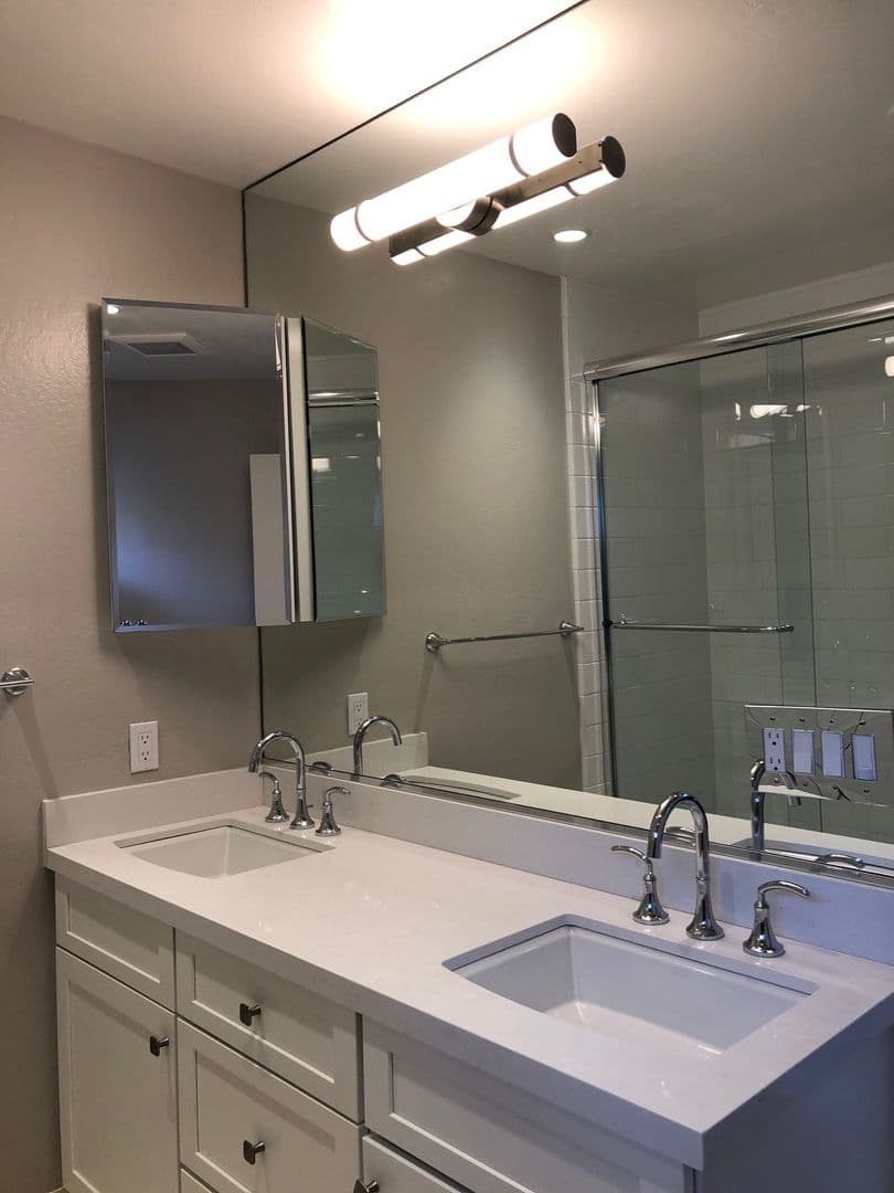 Sunnyvale Apartment: 1674 Hollenbeck Avenue