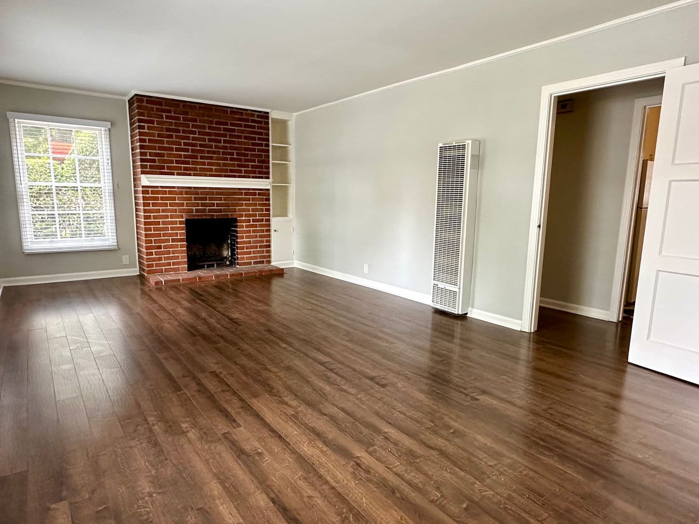 Burlingame Apartment: 1445 Bellevue Avenue