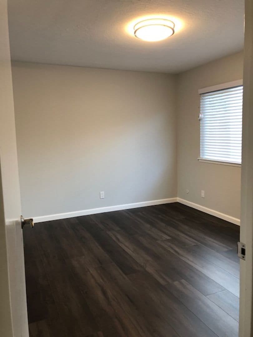Sunnyvale Apartment: 1674 Hollenbeck Avenue