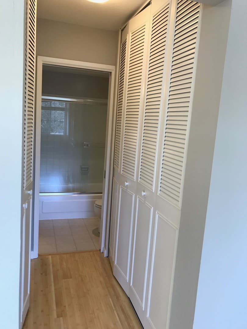 Mountain View Apartment: 2645 California Street