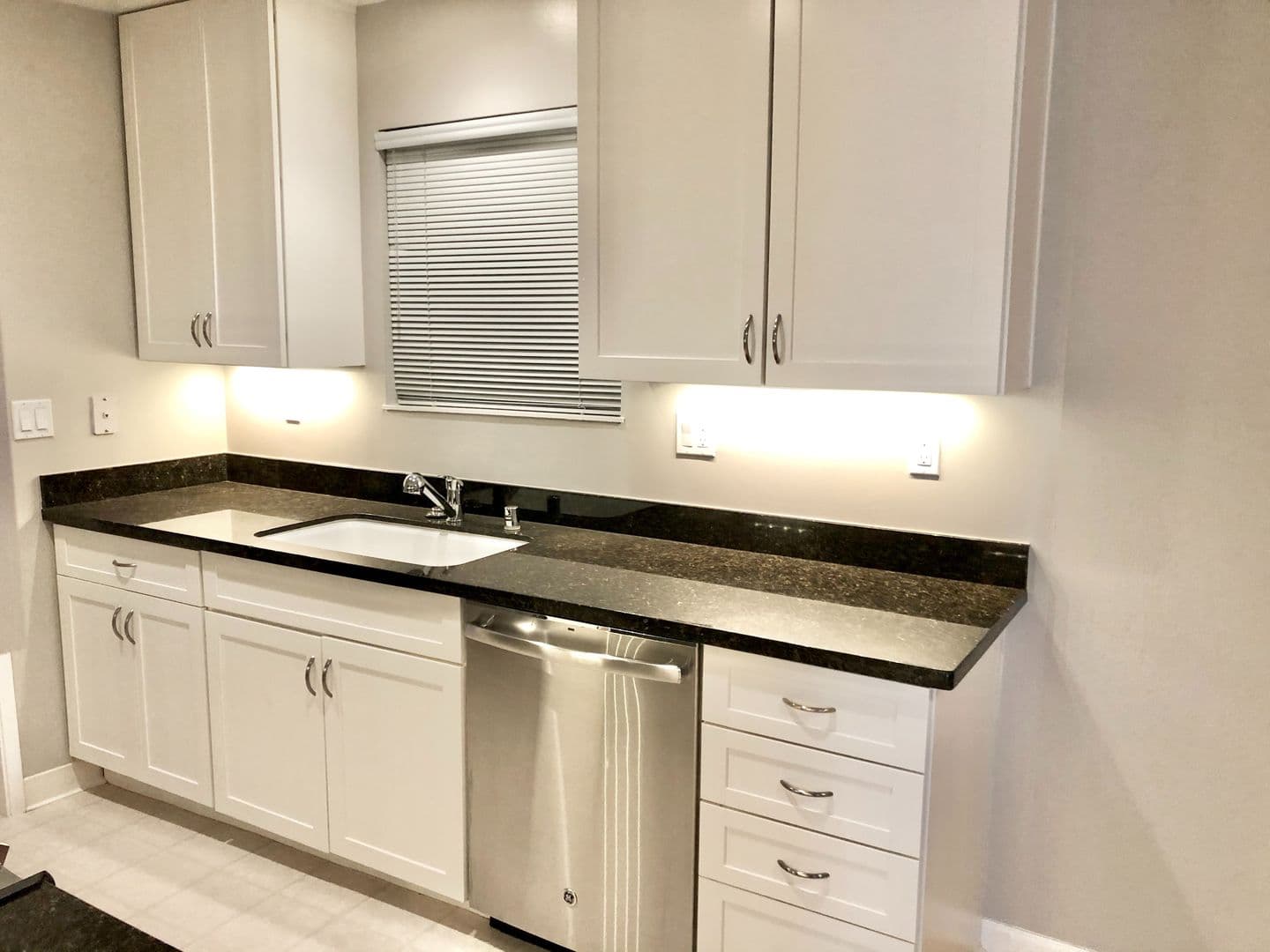 Menlo Park Apartment: 1010 Noel Drive