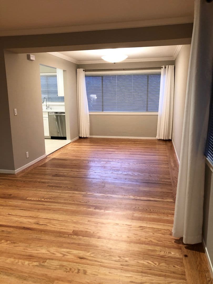 Menlo Park Apartment: 1041 Laurel Street