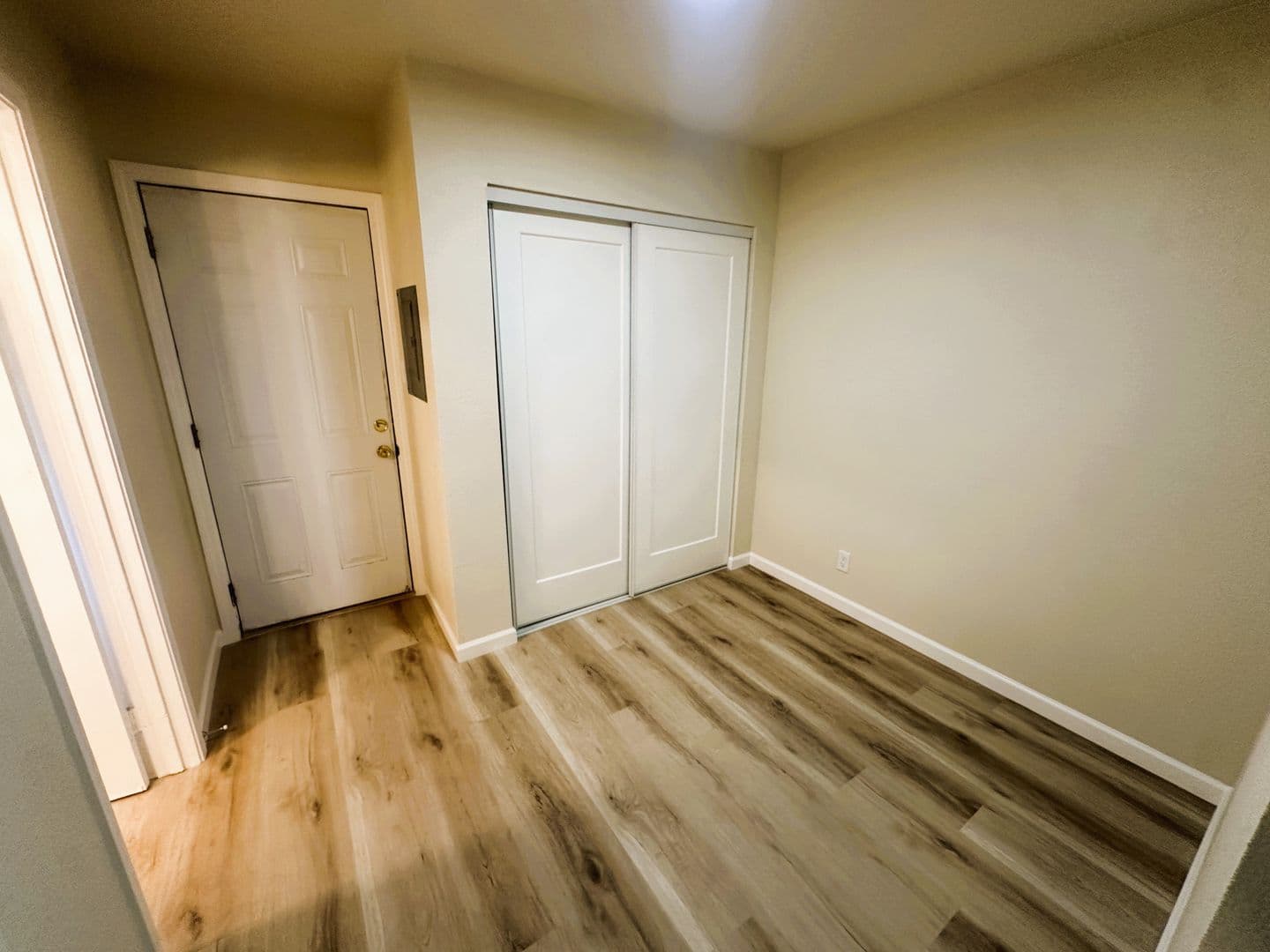 Vallejo Apartment: 510 Fairgrounds Drive